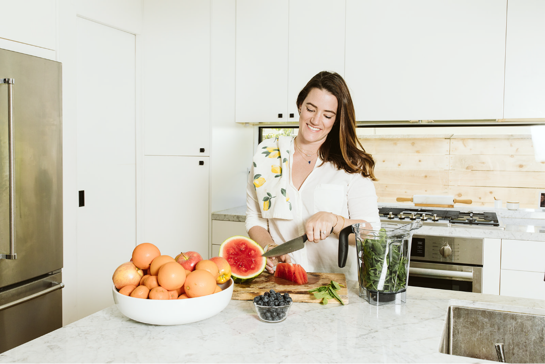 Lisa Eberly Mastela, MPH, RD, dietitian nutritionist, the founder and CEO of Bumpin Blends. Lisa is a female mom entrepreneur. Smoothie subscription service with nutritionally rich smoothies.for women on the go, like Daily Harvest.